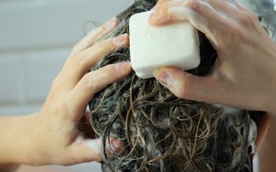 … ein Stück Nachhaltigkeit  – festes Shampoo – feste Haarspülung