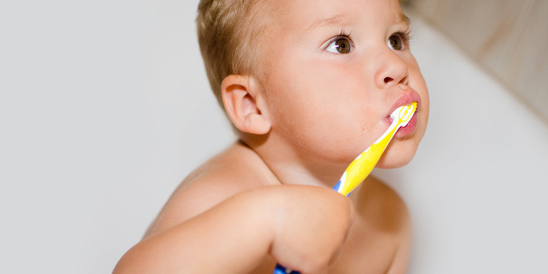 Kinderzahn-Reinigung – ab dem 6. Lebensmonat ... schon gewusst?